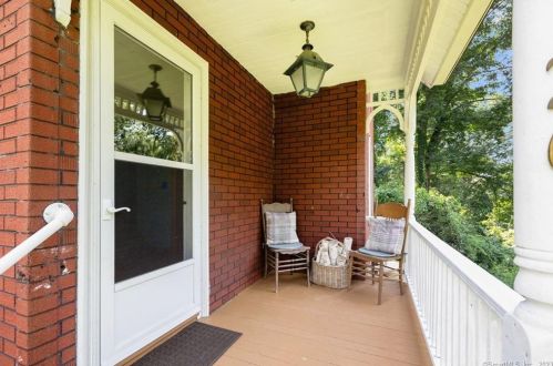 26 Withey Hill Rd, Moosup, CT 06354-1315