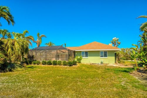 1224 Kittiwake Cir, Sanibel FL  33957-3608 exterior