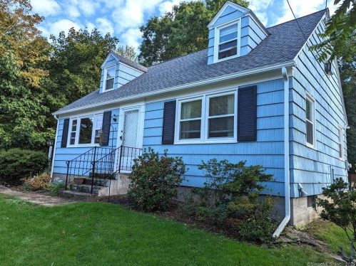 11 Lexington Ave, Norwich, CT 06360-5333