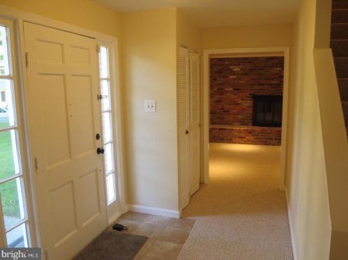 13018 Amesbury St, Woodbridge, VA 22192-3702