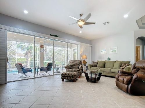 5690 Lago Villaggio Way, Naples FL  34104-5739 exterior