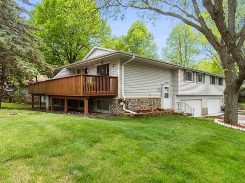 3653 Denmark Ave, Saint Paul, MN 55123-1039