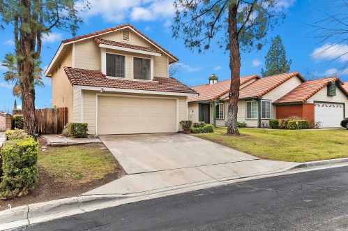 1147 Van Koevering St, Rialto, CA 92376-4789