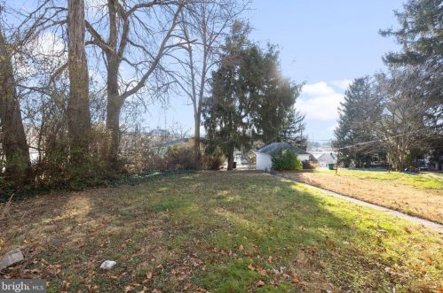 2239 Boas St, Harrisburg PA 17103-1714 exterior