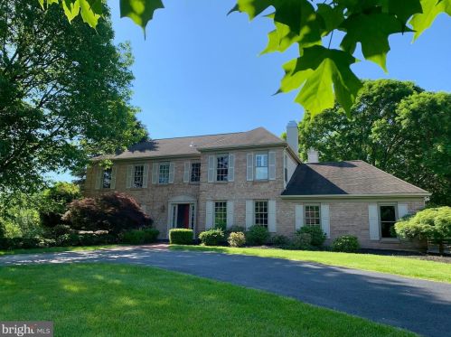 1870 Black Rock Ln, Paoli, PA 19301-1058