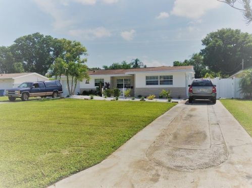 6589 22nd St, Saint Petersburg, FL 33702-7139