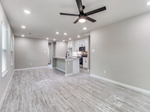 514 Collins St, Denison TX  75020-7656 exterior