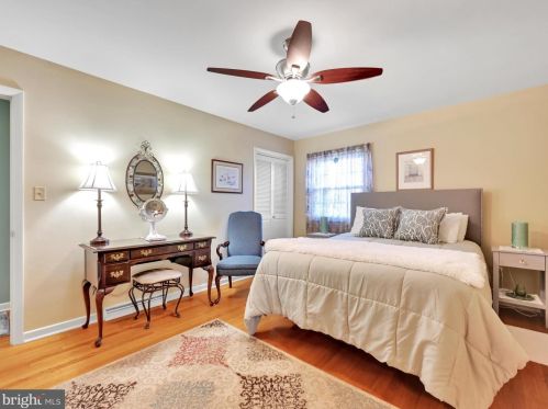 224 Maple St, Ephrata PA  17522-2513 exterior