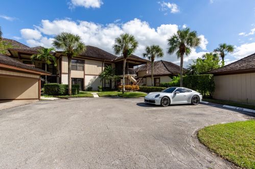 13400 Polo Rd, West Palm Beach, FL 33414-7259