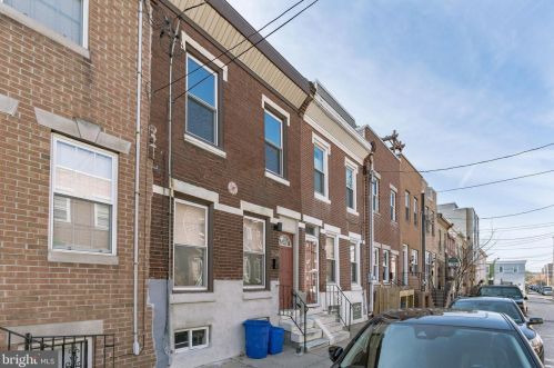 2022 Manton St, Philadelphia PA  19146-4328 exterior