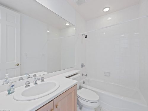 101 Colonade Cir, Naples FL 34103-8705 exterior