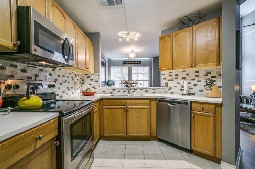 12808 Seaside Dr, Euless TX  76040-3442 exterior