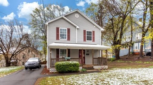 93 Laurel St, Manchester, CT 06040-5012