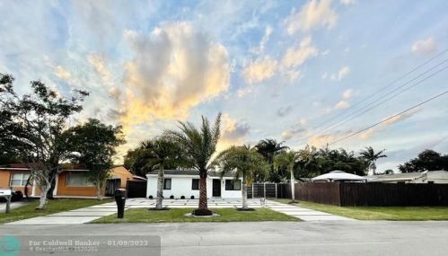 1010 31st Ct, Hollywood FL  33021-5511 exterior