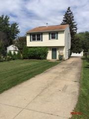 771 349th St, Willoughby, OH 44095-2423