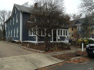 39 Pond St, Milford CT  06460-4720 exterior