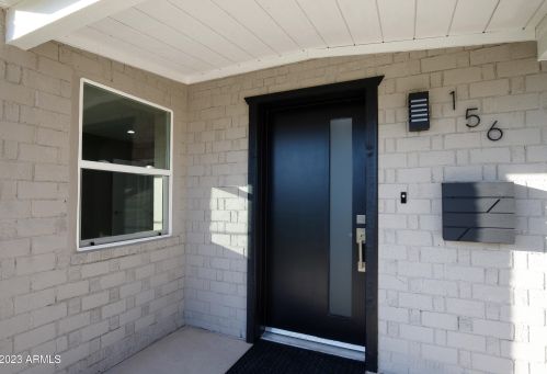 156 Elm St, Phoenix AZ  85013-2721 exterior