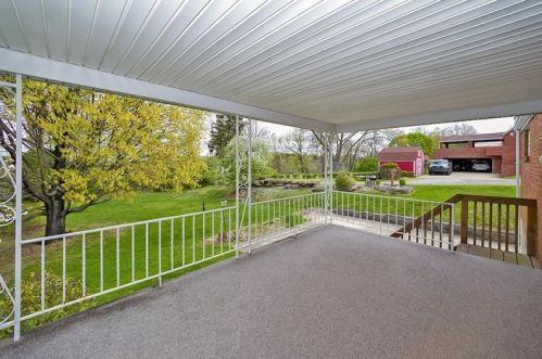 704 Valemont Dr, Verona PA  15147-2641 exterior