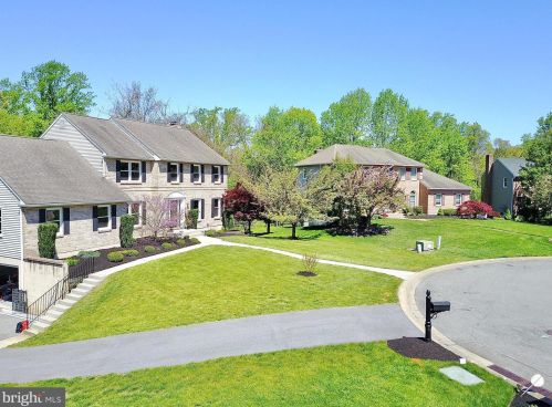 239 Hawkes Ct, Hockessin DE  19707-1351 exterior
