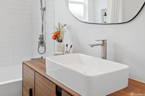 141 Echo Ave, Oakland CA 94611-4307 exterior