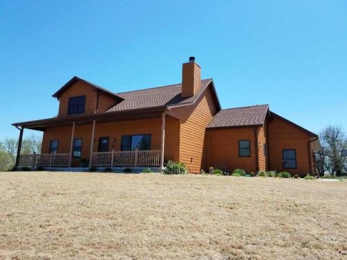 1797 28th Rd, Cook, NE 68329-8905
