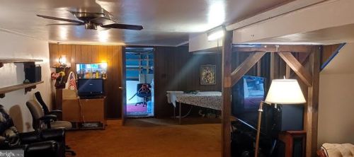 109 Sporting Hill Rd, Navy Sup Dpt PA  17050-2454 exterior