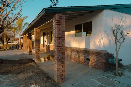 1521 7th St, Livingston CA  95334-1604 exterior