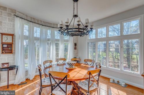 18292 St Georges Ct, Leesburg VA  20176-7421 exterior