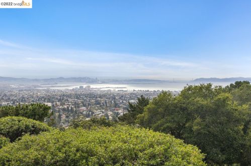 490 Panoramic Way, Berkeley CA 94704-2540 exterior