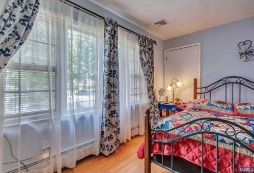 131 Bergen Ave, Ridgefield Park NJ  07660-1521 exterior