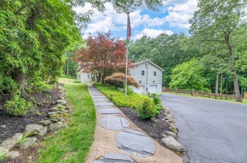 111 Andover Mohawk Rd, Andover NJ  07821-5004 exterior