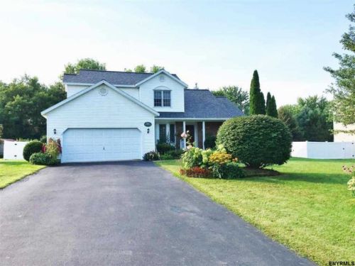 31 Stage Run, Waterford, NY 12188-1176