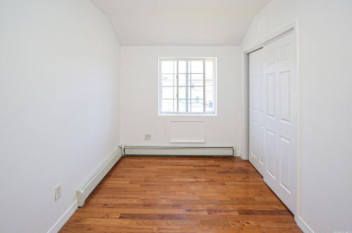 69-04 Bch Channel Dr, Far Rockaway NY  exterior