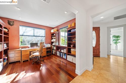 9744 Golden Sky Way, Gilroy CA  95020-9663 exterior