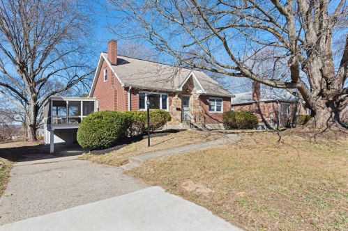 1646 Amsterdam Rd, Covington, KY 41011-1955