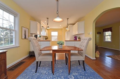 6009 Cleves Warsaw Pike, Cincinnati OH 45233-4935 exterior