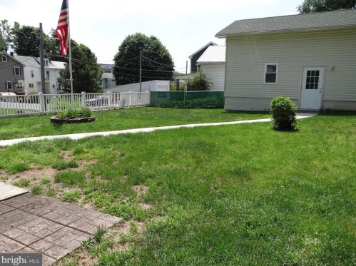 27 Eaton St, Schuylkill Haven PA  17972-1022 exterior