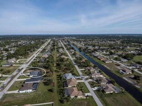218 Rotonda Blvd, Placida, FL 33947-2158