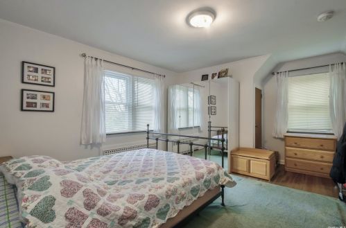 70 Tamarack St, Elwood NY  11731-4629 exterior