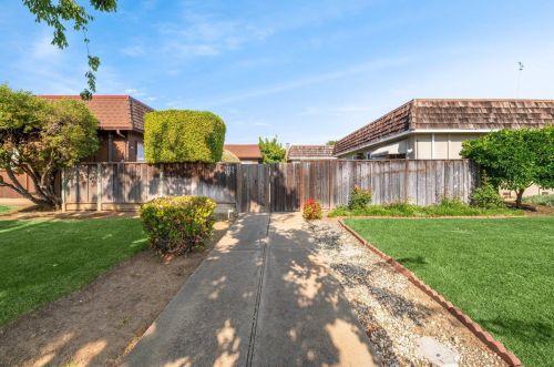 1349 Essex Way, San Jose, CA 95117-3705