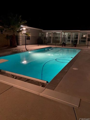 42442 27th St, Lancaster, CA 93536-4083