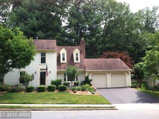 5940 Oak Leather Dr, Springfield VA  22015-2507 exterior