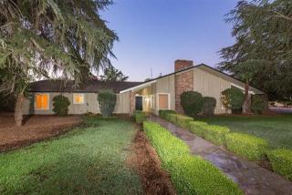 1381 Roberts Ave, Fresno, CA 93711-2441