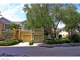 2095 Aberdeen Ln, Naples, FL 34109-1427