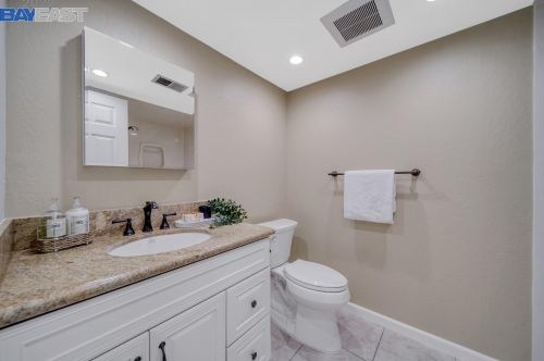 829 Katrina St, Livermore CA  94550-2392 exterior