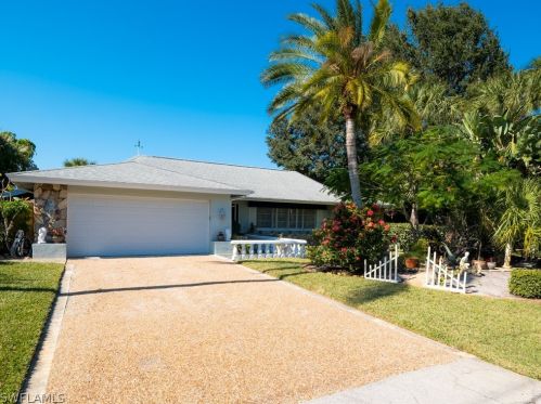 671 Rabbit Rd, Sanibel, FL 33957-3013