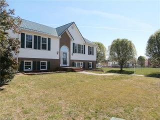 146 Twin Creeks Ct, Clemmons, NC 27012-7283