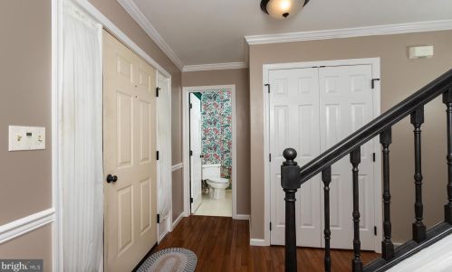 36 Bourbon Red Dr, Navy Sup Dpt PA 17050-7901 exterior