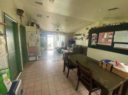 2923 11 Ct, Cape Coral FL  33914-5622 exterior