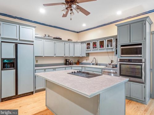 17363 Charles Town Rd, Charles Town WV  25414-5221 exterior